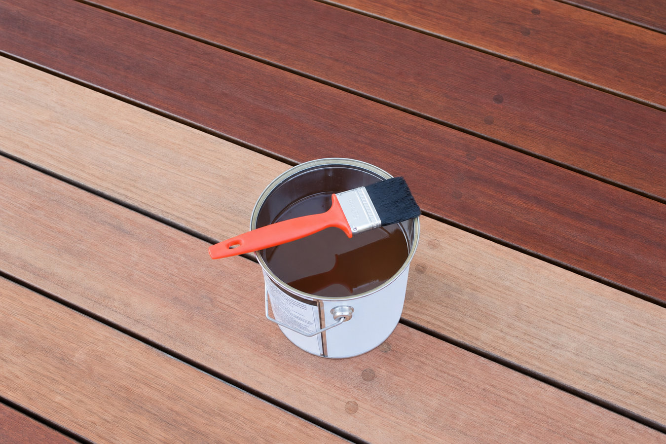 Fence staining and sealing in Merced, CA